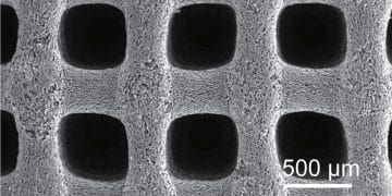 A porous carbon aerogel improves the low-temperature performance of supercapacitors, which could help supply energy for space missions and polar activities. Credit: Adapted from Nano Letters 2021, DOI: 10.1021/acs.nanolett.0c04780
