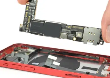 featured image: iPhone 12 teardown source:  iFixit